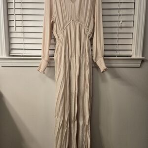 Chic Cream Long Sleeve Maxi Dress